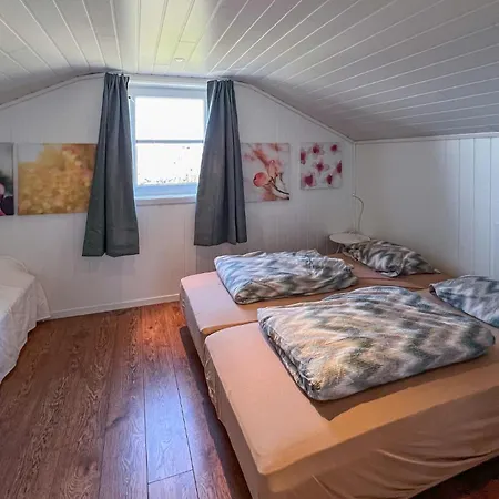 Wunderschönes Haus In Mit Wlan Ferienhaus